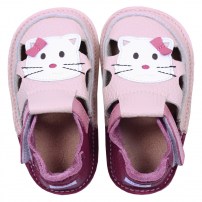 pisica-miau-sandale